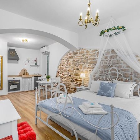 Primavera Deluxe Studio Apartment Rovinj Extérieur photo